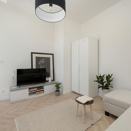 Komfortowe I Przytulne Studio Blisko Parku Wroclaw By Noclegi Renters Экстерьер фото
